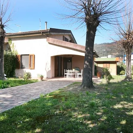 Holiday home Bifamiliare Nel A *